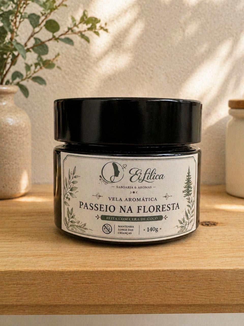 Vela Aromática feita de cera de coco PASSEIO NA FLORESTA