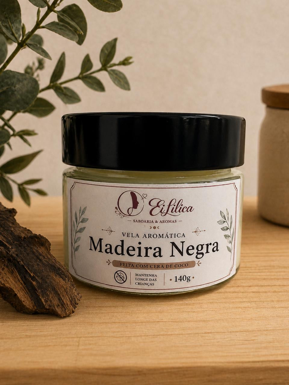 Vela Aromática feita de cera de coco MADEIRA NEGRA